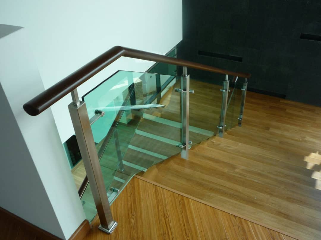 Glass Staircase Railing